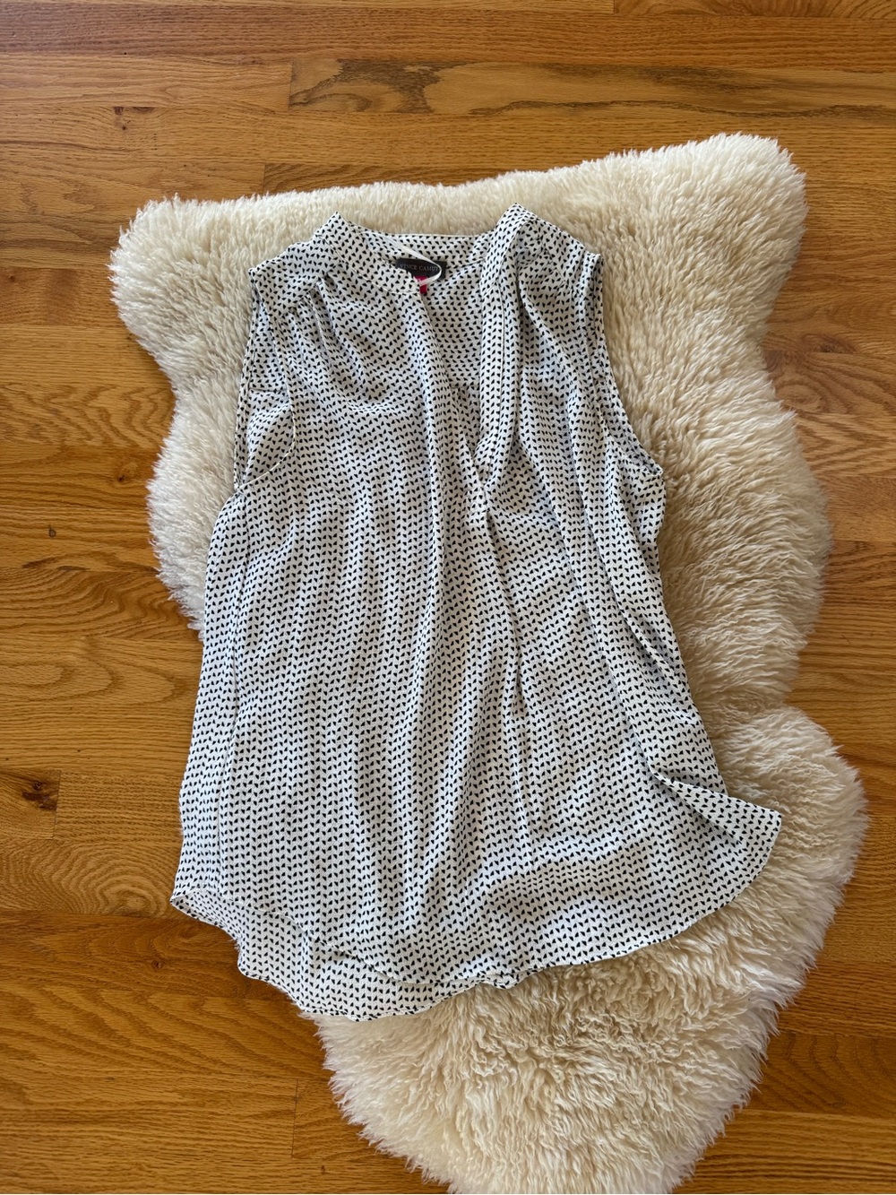Vince Camuto White Sleeveless Polka Dot Shell Top
